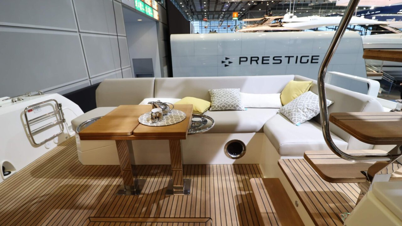 New-Prestige-520-flybridge-for-sale-Lengers-Yachts-2.jpg