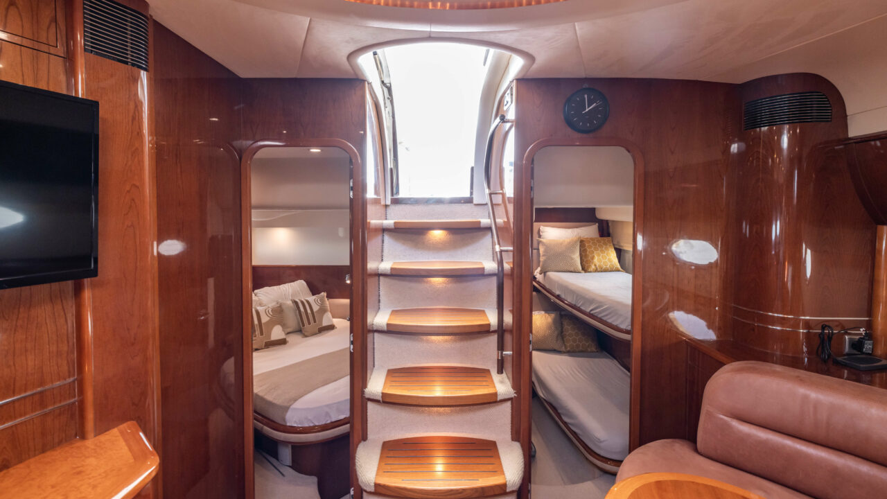 Princess V58 motor yacht for sale interior image – Lengers Yachts (10)